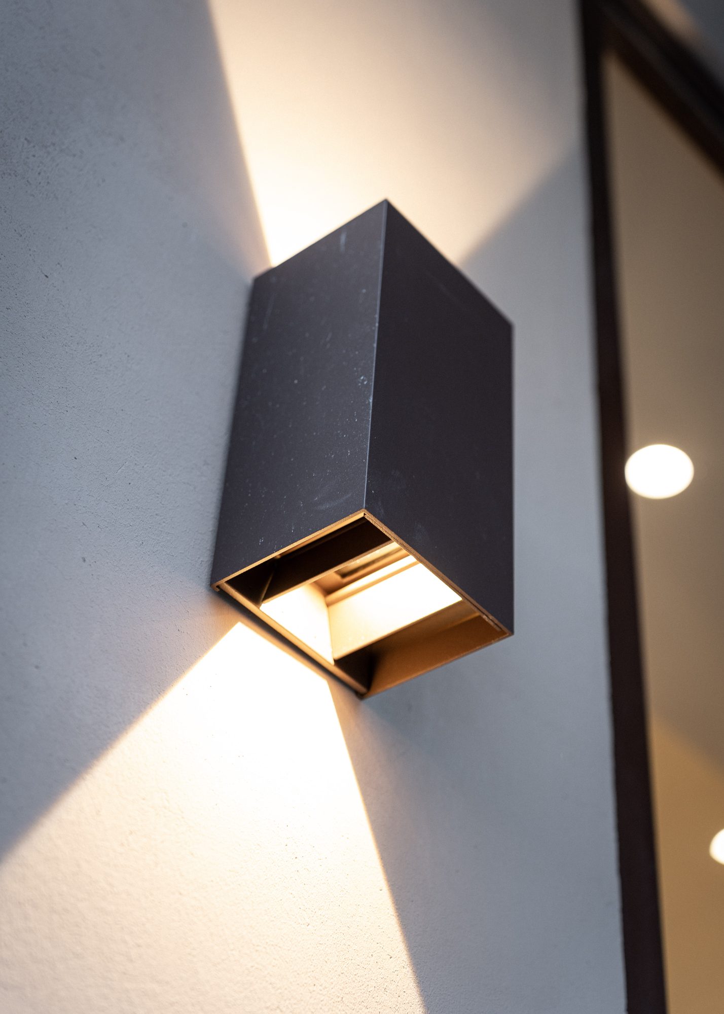 Signature arched niches with Mesiano packaging