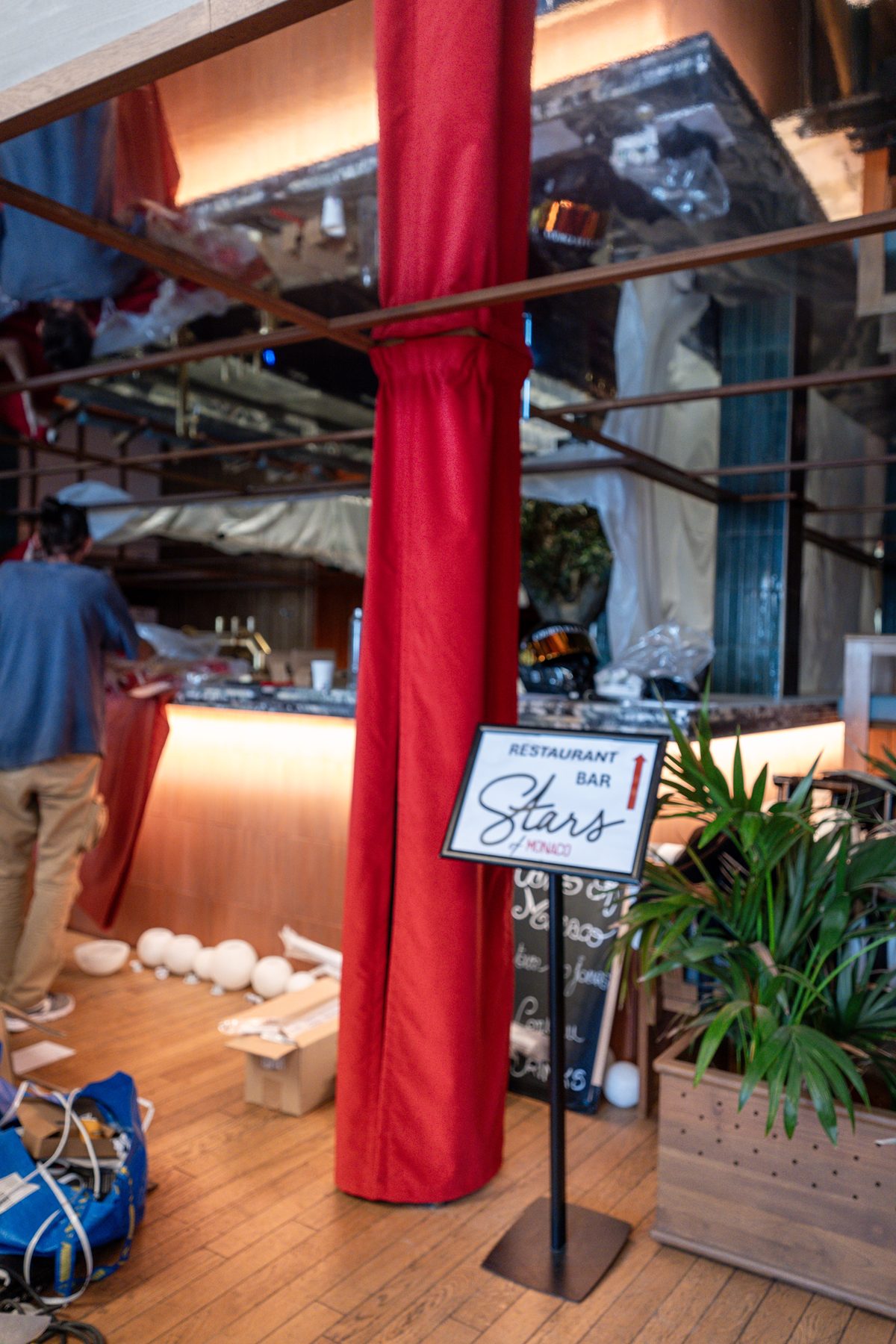 Stars of Monaco — restaurant signage
