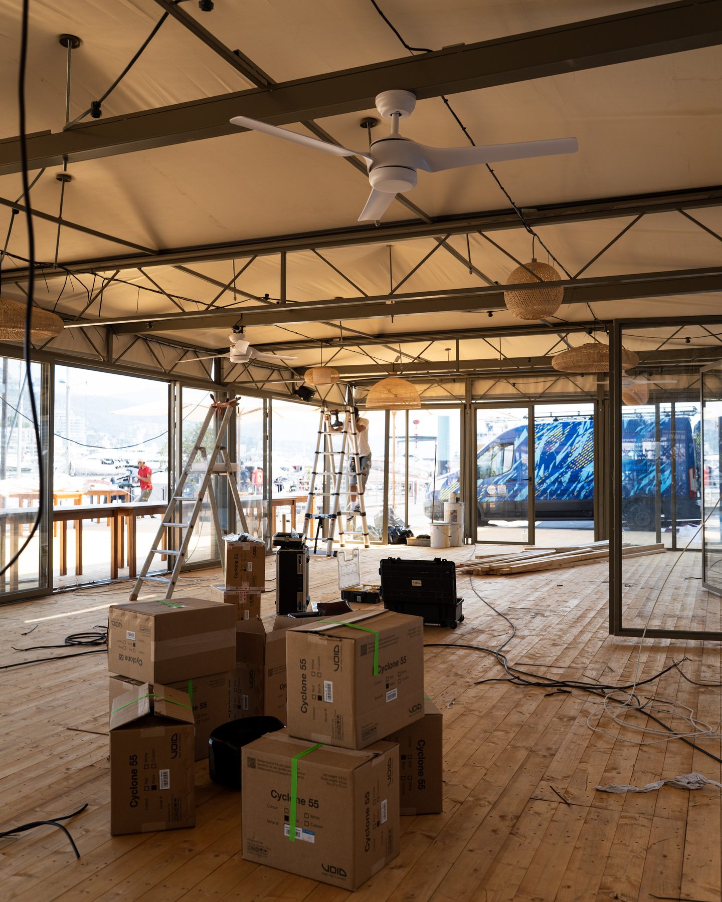 Stars of Monaco — chantier avec vue marina