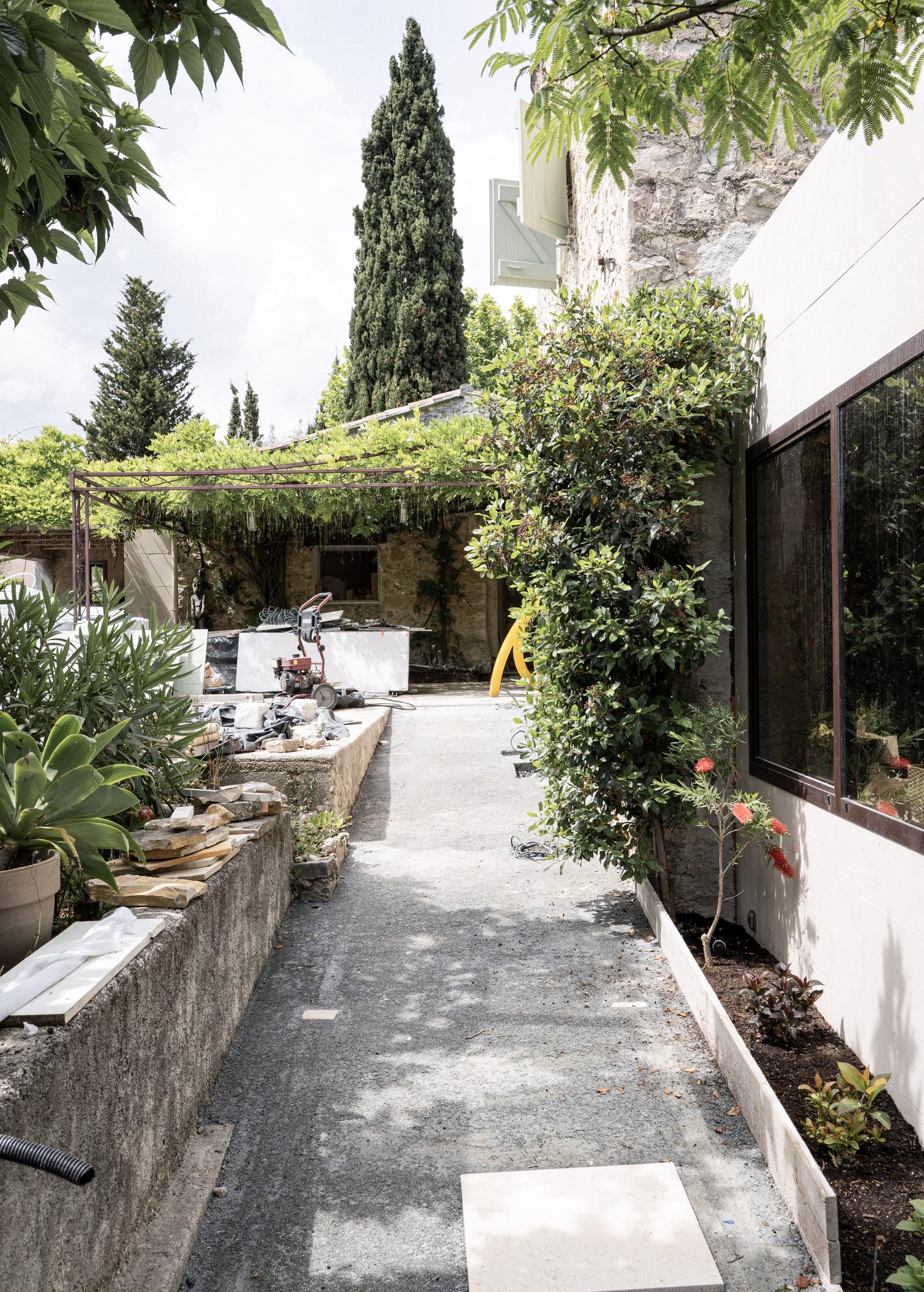 Villa Tourrettes — the new extension seen through the wisteria walk